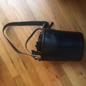 Zara cylinder bag🖤 %100 real leather.. like new💫